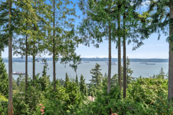 #2 – 5402 West Vista Court